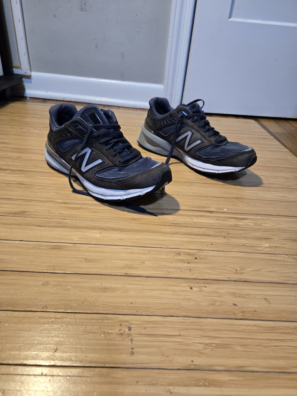 New Balance Men’s Grey Athletic Sneakers